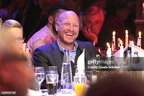 Matthias Sammer laughs during the VIP premiere of Schubeck's Teatro at Spiegelzelt on November 3, 2016 in Munich, Germany.