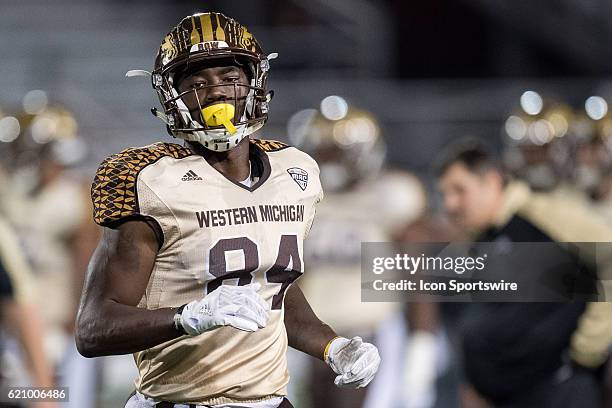 Western Michigan Broncos wide receiver Corey Davis warms up before the NCAA football game between the Ball State Cardinals and Western Michigan...