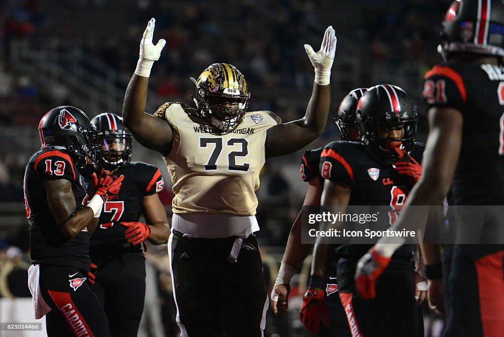 NCAA FOOTBALL: NOV 01 Western Michigan at Ball State