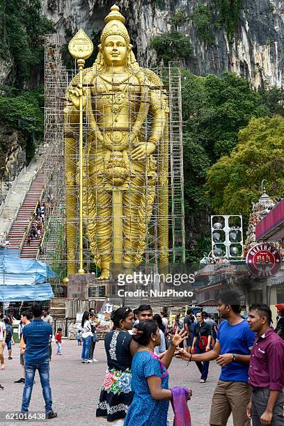 The Selayang Municipal Council has given the green light for renovations to proceed at the iconic Batu Caves temple, on Oct 22 in Petaling Jaya,...