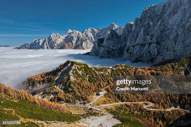 slovenian alps - julianische alpen stock-fotos und bilder