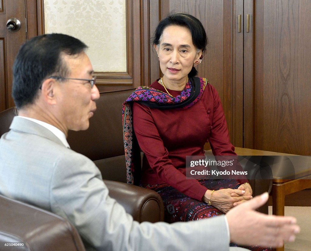 Suu Kyi in Japan