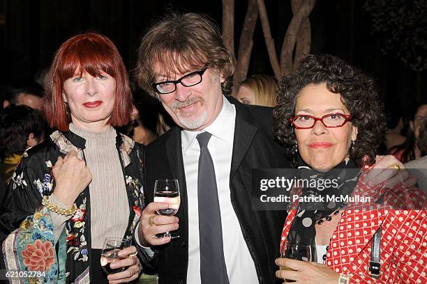 Linda O'Keefe, Robert Bentley and Dana Zemsky attend METROPOLITAN HOME Design 100 Party at The Four Seasons Restaurant on May 20, 2008 in New York...