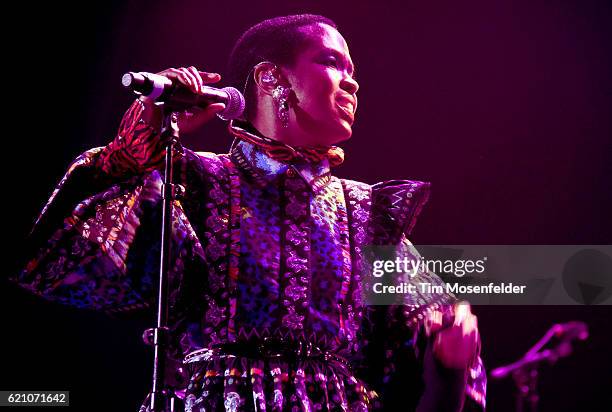 Lauryn Hill performs at Bill Graham Civic Auditorium on November 3, 2016 in San Francisco, California.