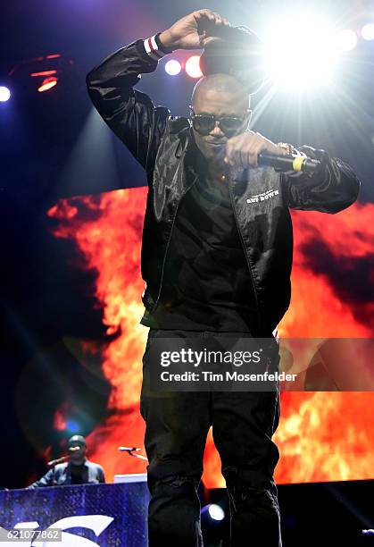 Nas performs at Bill Graham Civic Auditorium on November 3, 2016 in San Francisco, California.