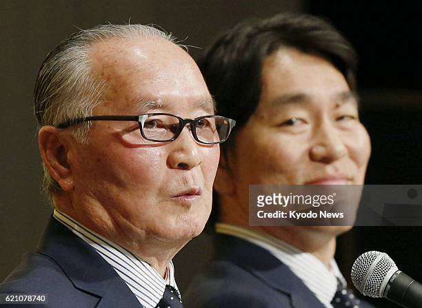 Japan - Former professional baseball players Hideki Matsui and Shigeo Nagashima hold a press conference at a hotel in Tokyo on May 5 after receiving...