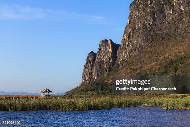 pavilion and lake mountain at khao sam roi yot. it's marine national park in sam roi yot district, prachuap khiri khan province, thailand. - prachuap khiri khan province fotografías e imágenes de stock