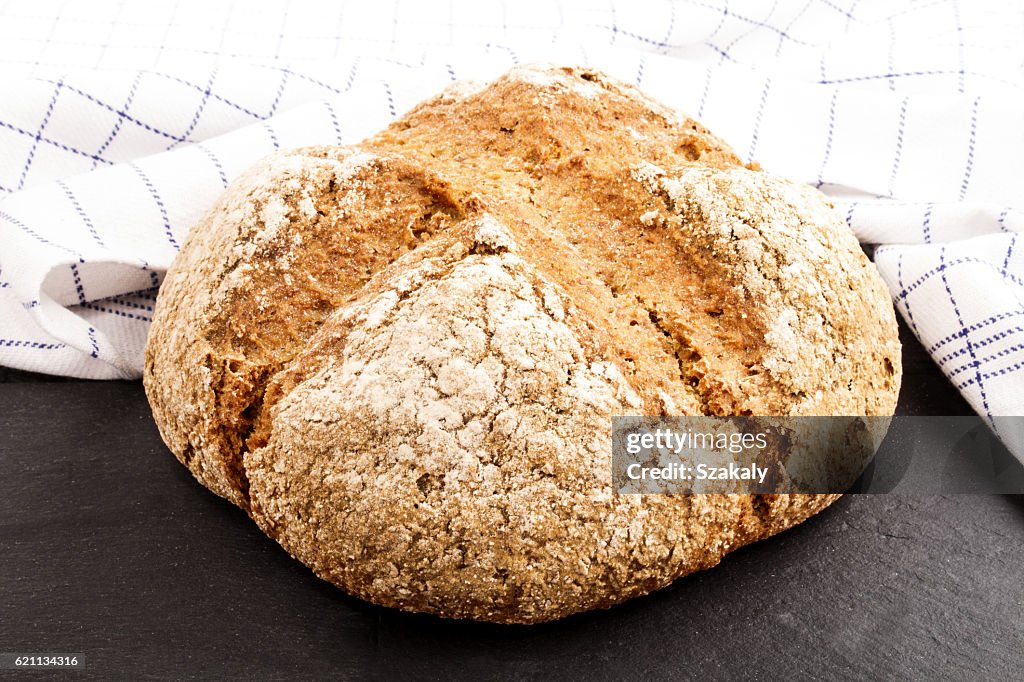 Pão de refrigerante irlandês quente, recém-assado