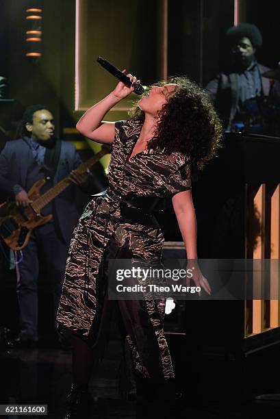 Alicia Keys performs during a taping of "The Tonight Show Starring Jimmy Fallon" at Rockefeller Center on November 4, 2016 in New York City.