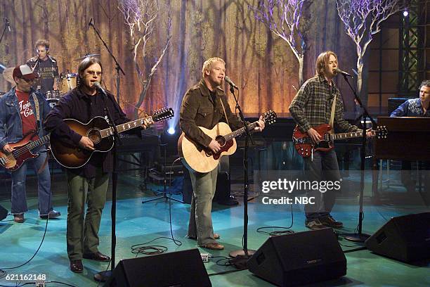 Episode 2493 -- Pictured: Musical guests Matthew Sweet, Shawn Mullins, and Pete Droge of The Thorns perform on May 20, 2003 --