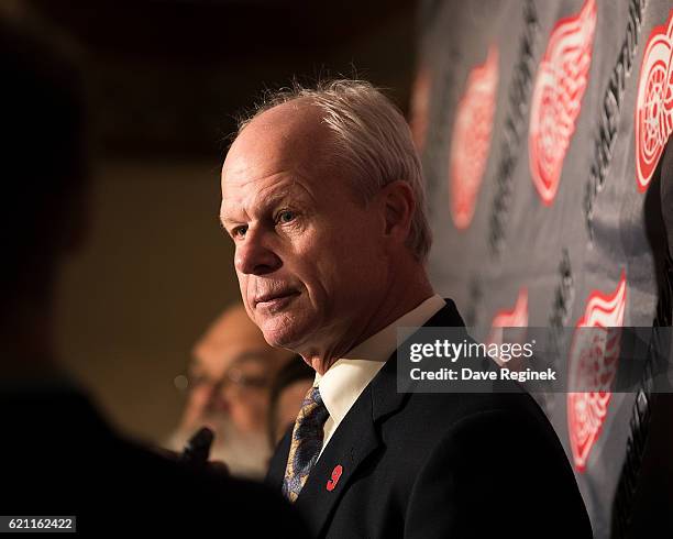 Mark Howe Defens 3,164 Red Wings Hall Stock Photos, High-Res Pictures, and Images ...