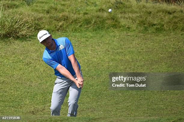 Garrick Porteous of England chips during day four of the NBO Golf Classic Grand Final at Al Mouj Golf on November 5, 2016 in Muscat, Oman.