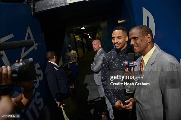 Boxer Andrew Ward talks with David Aldridge before the game between the Golden State Warriors and Oklahoma City Thunder on November 3, 2016 at ORACLE...