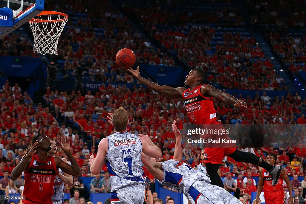 NBL Rd 5 - Perth v Adelaide