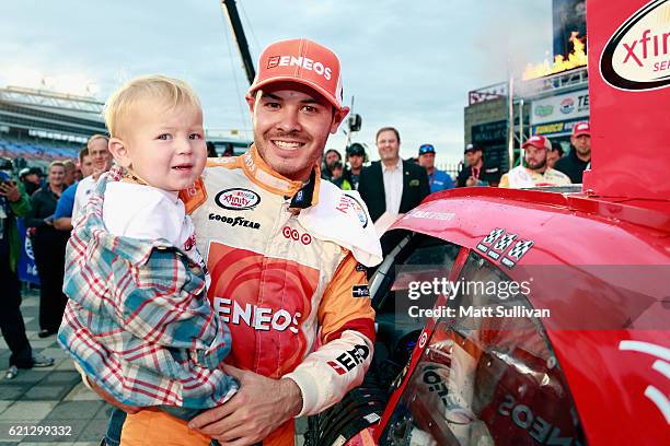 Lane Larson 324 Fort Owen Stock Photos, High-Res Pictures, and Images - Getty Images