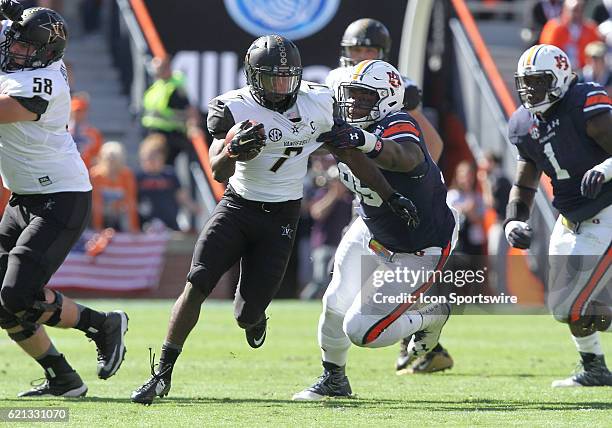 Vanderbilt Commodores running back Ralph Webb runs the ball during an NCAA football game between the Auburn Tigers and the Vanderbilt Commodores on...