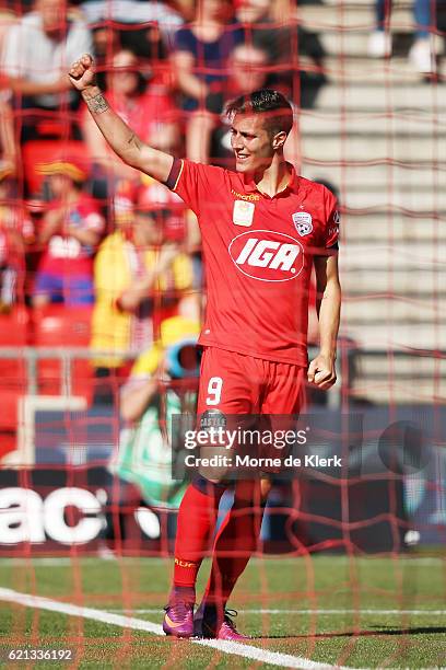 Sergio Guardiola of Adelaide United celebrates after scoring a goal from a penalty kick during the round five A-League match between Adelaide United...
