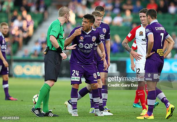 Milan Smiljanic of the Glory complains to Referee Kurt Ams during the round five A-League match between the Perth Glory and the Western Sydney...