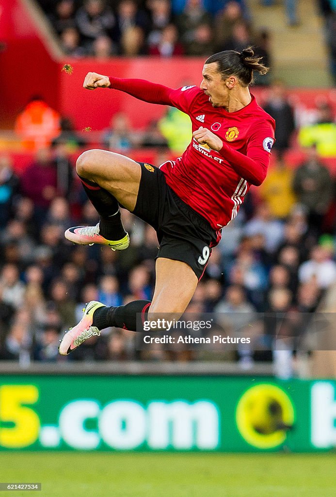 Swansea City v Manchester United - Premier League