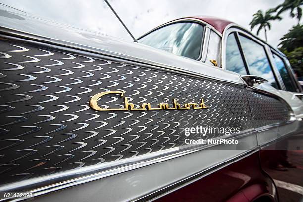 Hundreds of people visit the classic car event in São Paulo on November 6, 2016. All first Sunday of the month, the old car collectors gather at the...