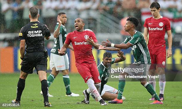 Anderson of Internacional yells during the match between Palmeiras and Internacional for the Brazilian Series A 2016 at Allianz Parque on November 6,...