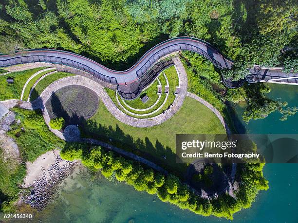 bike lane near the lake - sun moon lake stock pictures, royalty-free photos & images