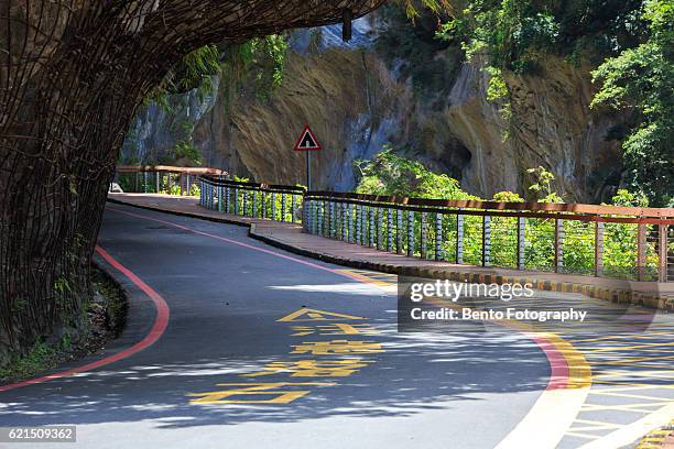 taroko national park - taroko gorge national park stock pictures, royalty-free photos & images