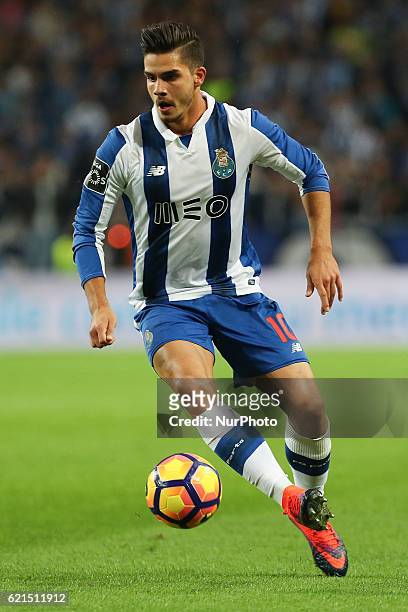 Porto's Portuguese forward Andre Silva in action during the Premier League 2016/17 match between FC Porto and SL Benfica, at Dragao Stadium in Porto...