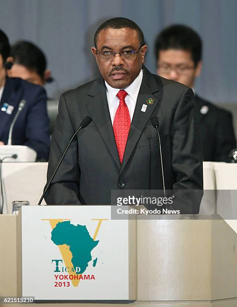 Japan - Ethiopian Prime Minister Hailemariam Desalegn delivers a speech at the opening session of the fifth Tokyo International Conference on African...