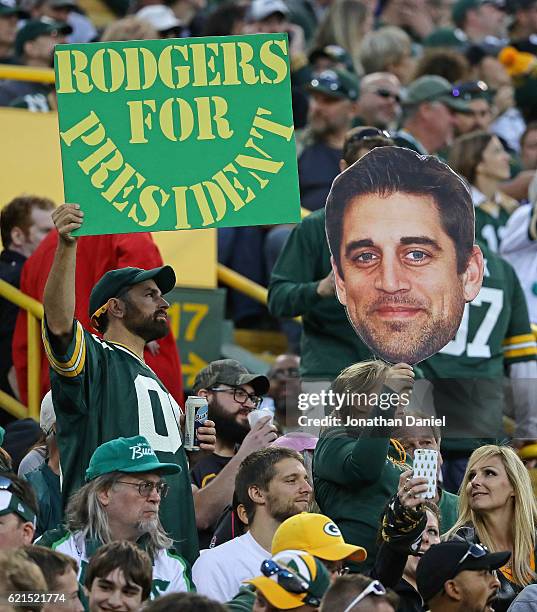 Packer Fan Signs 407 Green Bay Packers Fan Sign Stock Photos, High-Res Pictures, and ...