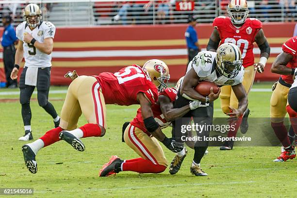 Tim Hightower 412 Doubleteam Stock Photos, High-Res Pictures, and Images - Getty Images