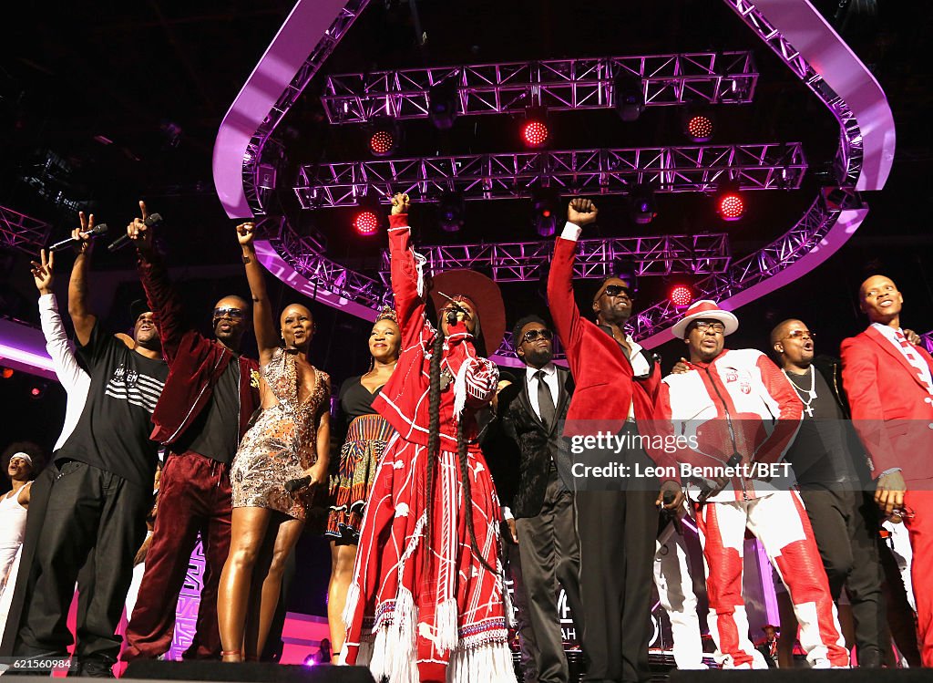 2016 Soul Train Music Awards - Show