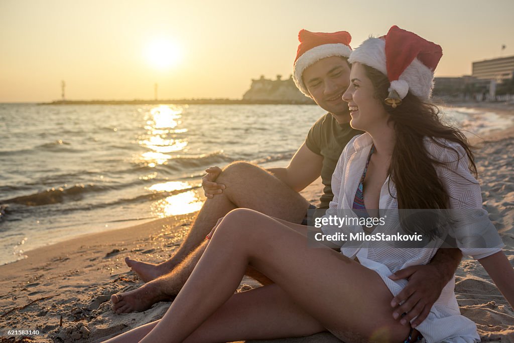 Christmas couple at the beach