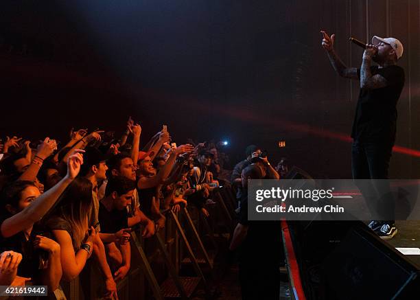 Mac Limar Rapper 200 Larry Fisherman Stock Photos, High-Res Pictures, and Images - Getty ...
