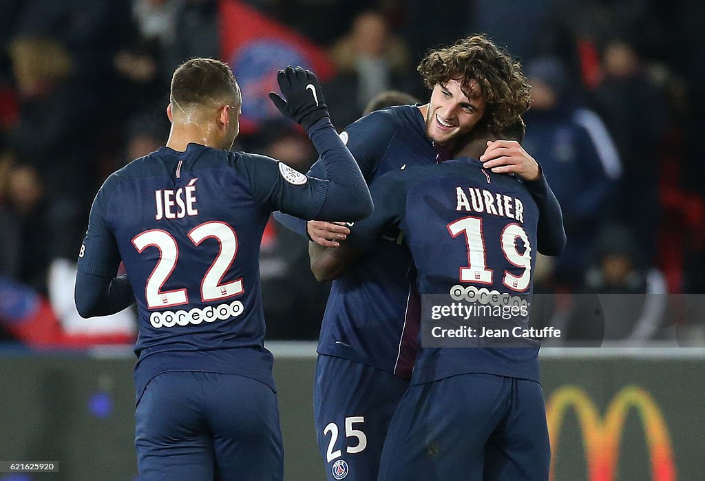 Paris Saint-Germain v Stade Rennais - Ligue 1