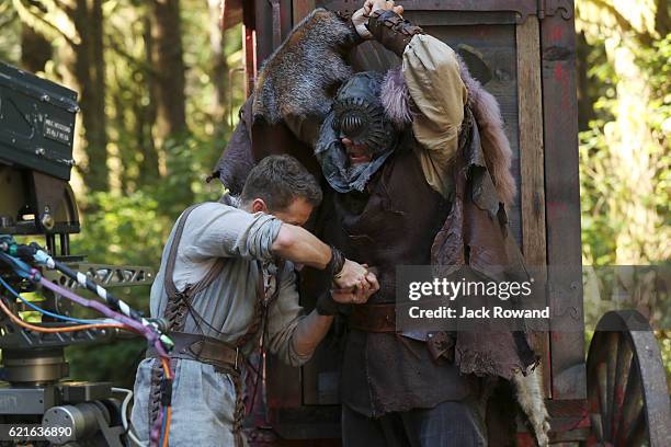 Heartless - In a flashback to the Enchanted Forest, Bandit Snow dodges a bounty hunter known as the Woodcutter while shepherd David goes on a fateful...