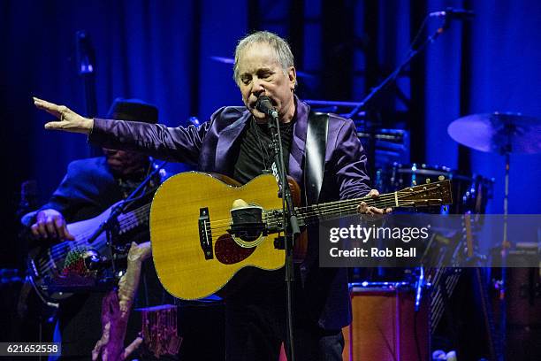 Paul Simon performs at Royal Albert Hall on November 7, 2016 in London, England.