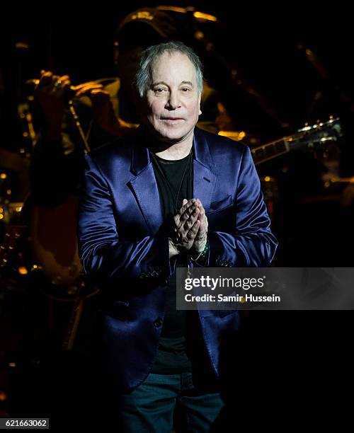 Paul Simon performs at Royal Albert Hall on November 7, 2016 in London, England.