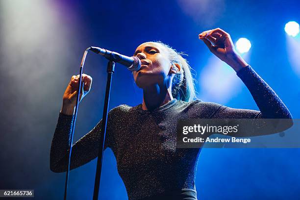 Shea Jones Singer 348 Cherie (Singer) Photos & High Res Pictures - Getty Images