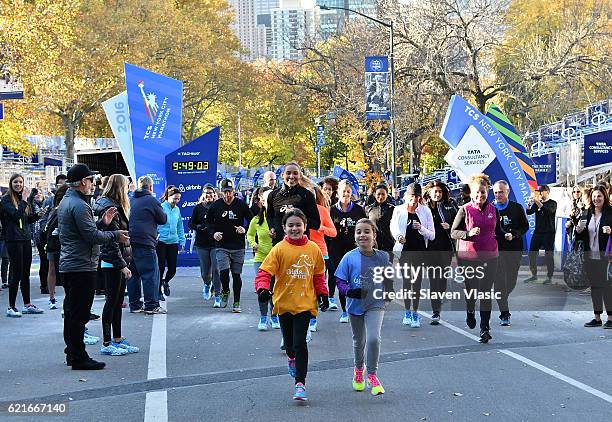 Lolo Jones, multi-sport Olympian and two-time World Indoor Champion, Matthew Williams, ASICS/Foot Locker winner of the ÒReal Lives. Real Runners.Ó,...