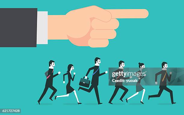 führung - hinterherlaufen stock-grafiken, -clipart, -cartoons und -symbole