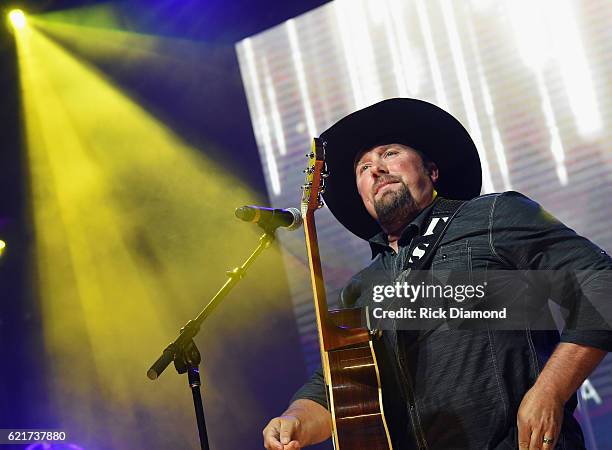 Male Vocalist of the Year Tate Stevens performs during the 2016 Nashville Universe Awards at Wildhorse Saloon on November 7, 2016 in Nashville,...