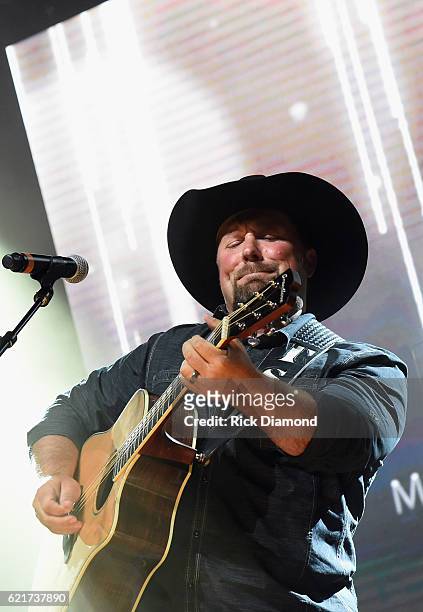 Male Vocalist of the Year Tate Stevens performs during the 2016 Nashville Universe Awards at Wildhorse Saloon on November 7, 2016 in Nashville,...