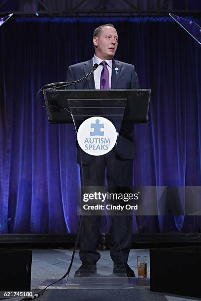 Honoree/ Chef Franklin Becker speaks during Autism Speaks Celebrity Chef Gala at Cipriani Wall Street on November 7, 2016 in New York City.