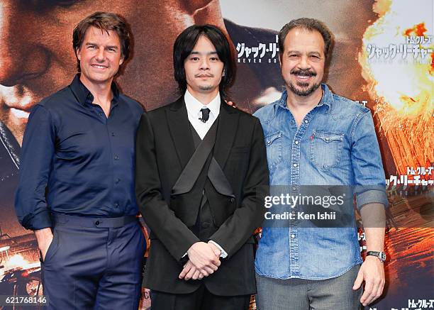 Tom Cruise, Sosuke Ikematsu, and Edward Zwick attend the press conference and photocall of the Paramount Pictures' 'Jack Reacher: Never Go Back'...