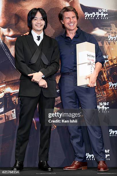 Sosuke Ikematsu and Tom Cruise attend the press conference and photocall of the Paramount Pictures' 'Jack Reacher: Never Go Back' ahead of the Tokyo...
