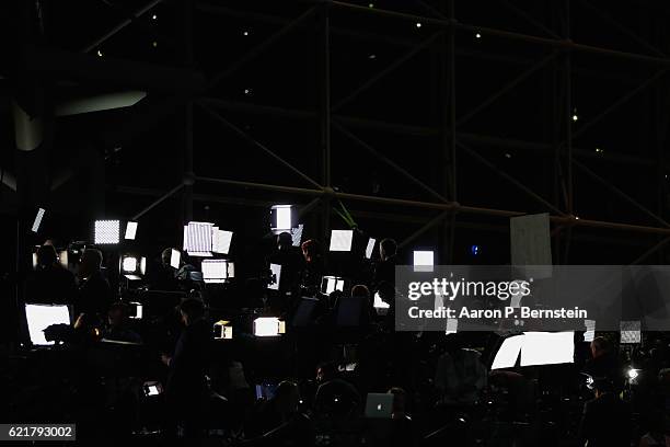 Conference Media Riser Stand 676 Stand Riser Stock Photos, High-Res Pictures, and Images - Getty Images