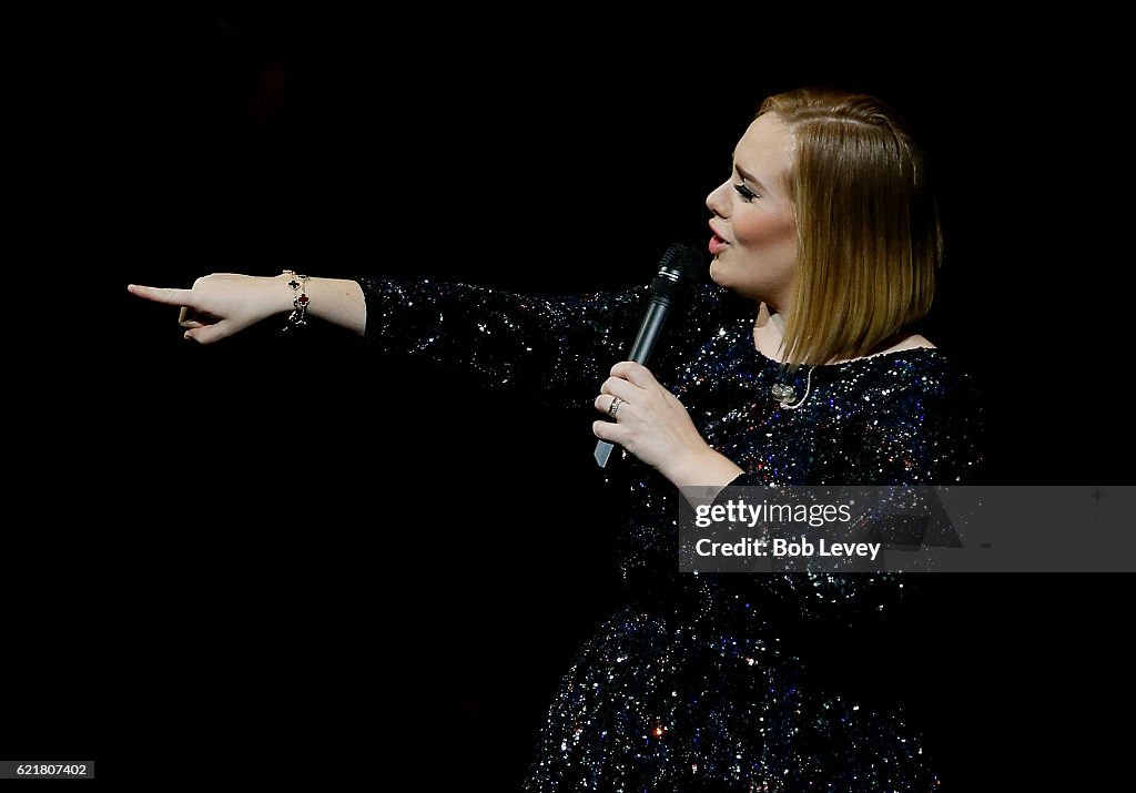 Adele Live 2016 - North American Tour In Houston, TX