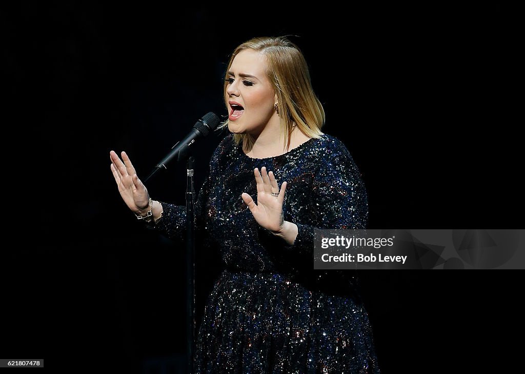 Adele Live 2016 - North American Tour In Houston, TX