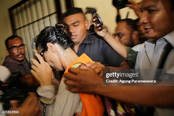 Australian Sarah Connor walks as she arrive at Denpasar Court for the first trial on November 9, 2016 in Denpasar, Bali, Indonesia. Australian Sara...